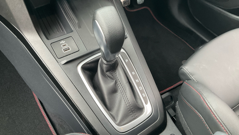 Ford Puma ST 1.0 EcoBoost Hybrid mHEV ST 5dr DCT Petrol Hatchback